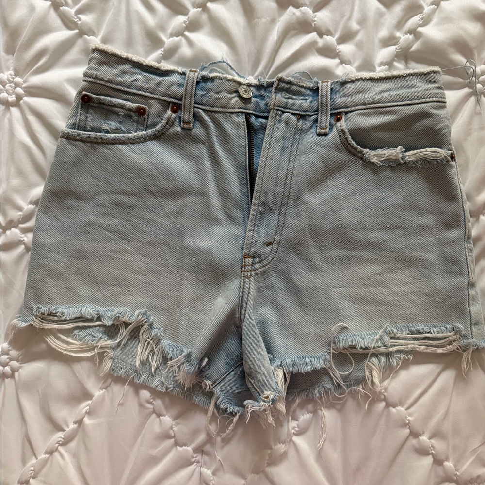 Abercrombie Annie High Rise Distressed Denim cut-offs 26
